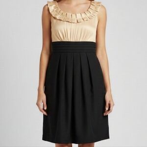 Jessica Howard Black and Gold Pleated Mini Dress Size 6 Petite W/Pockets Formal